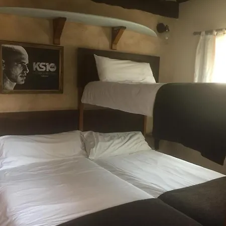 Pensión Casa Del Surf Surfhouse Somo